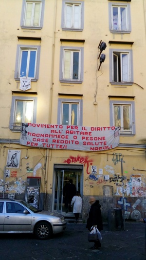 Case, reddito garantito e salute per tutti!